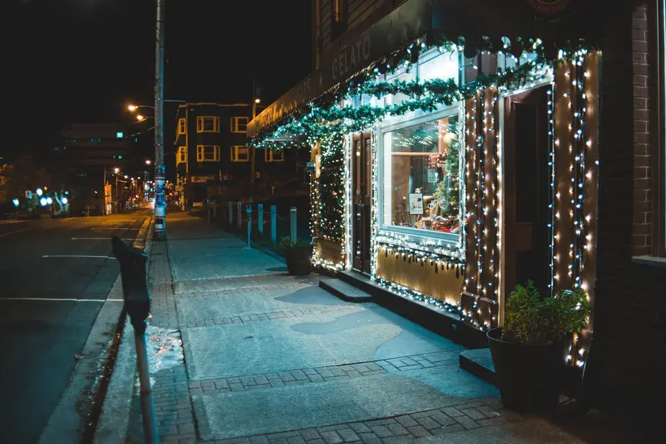 Serving Glendale Landmarks and Neighborhood Hubs in Glendale